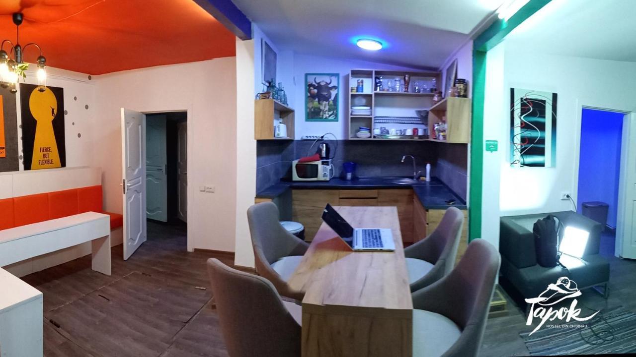 Tapok Hostel Κισινάου Εξωτερικό φωτογραφία
